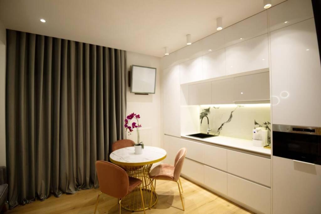 Ecostay-Serenity,Business Class Apartment By The Sea In Alimos Kalamaki 아테네 외부 사진